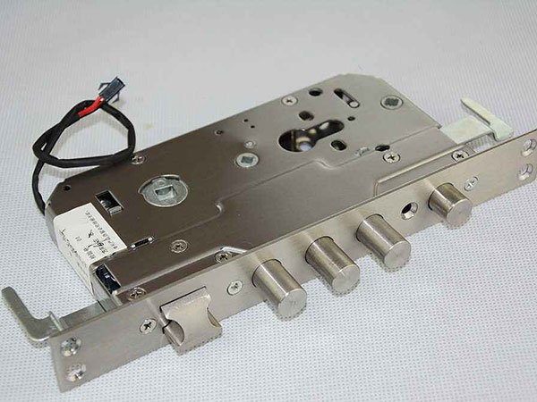 红塔24小时上门开锁公司