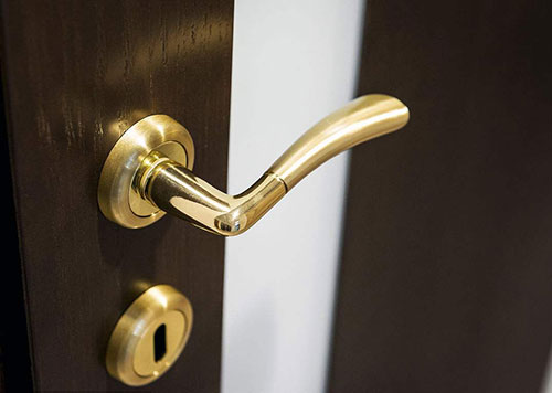 红塔24小时上门开锁公司