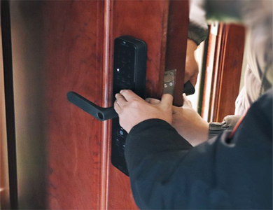 红塔24小时上门开锁公司